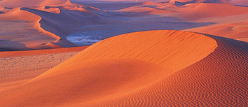 神勇发挥，霍福德协助胡德大发，人力挫人